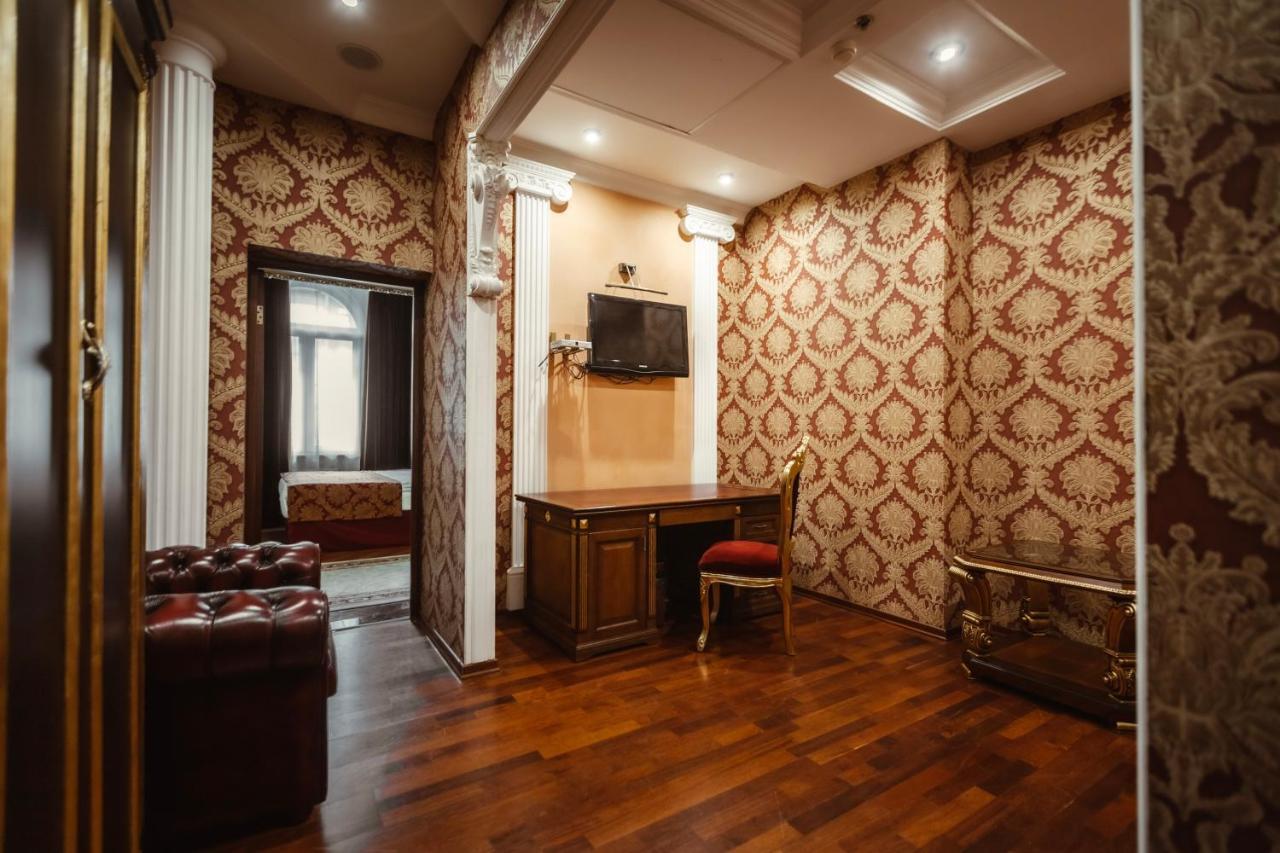 De Paris Hotel Kyiv Exterior photo