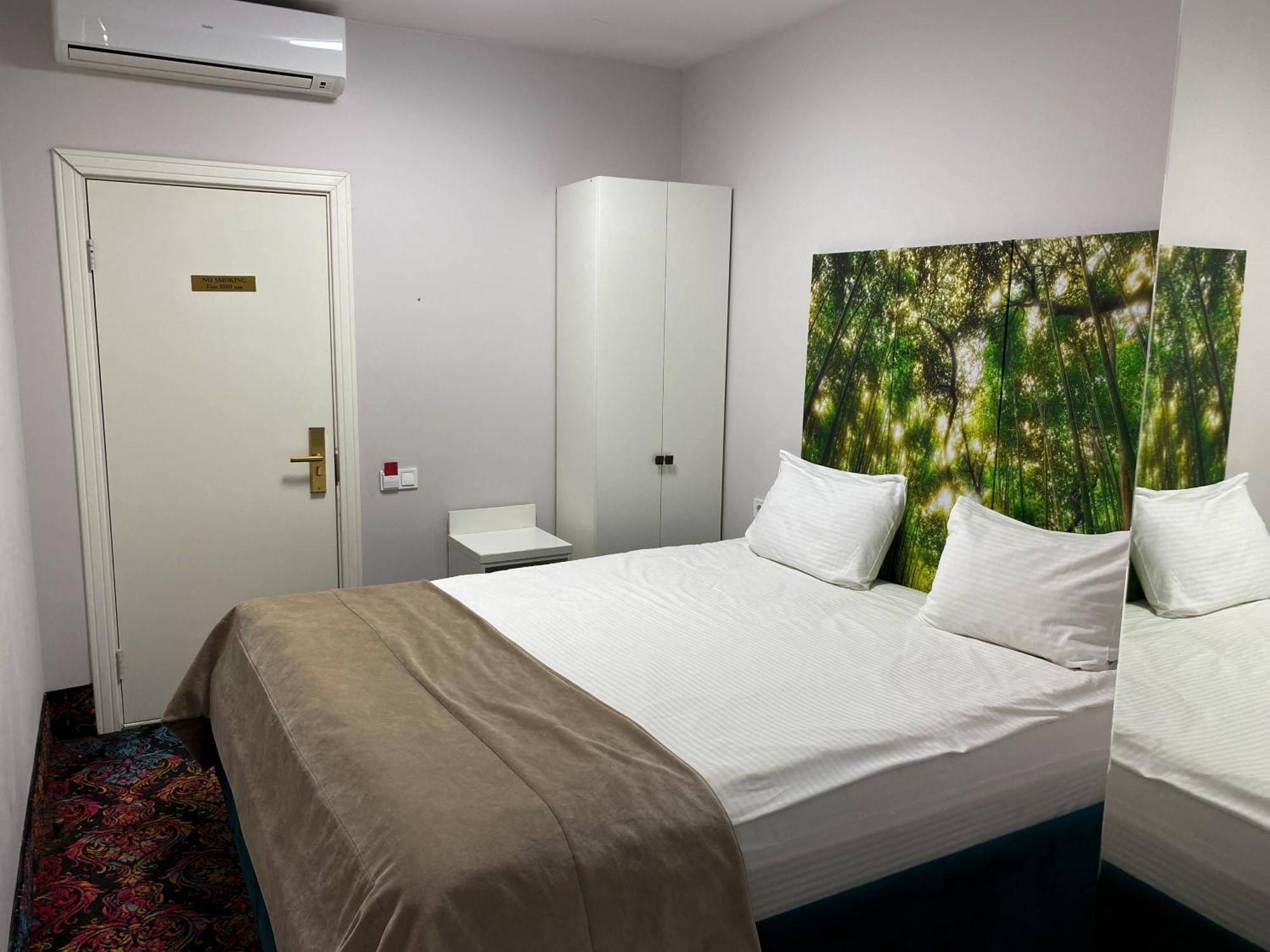 De Paris Hotel Kyiv Room photo