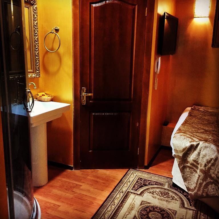 De Paris Hotel Kyiv Room photo